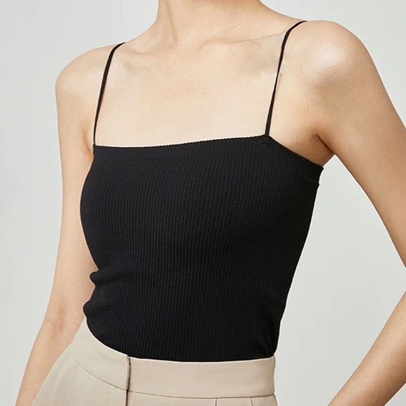 Basic cami padded tank top - Picture 4 of 4